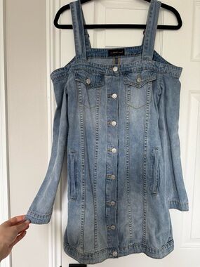Mustard Seed Light Blue Denim Off-Shoulder Overalls Dress